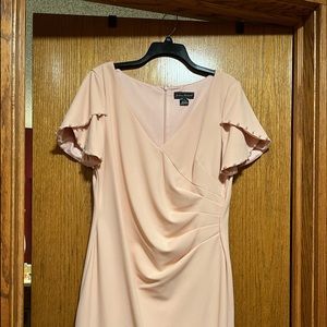 Jessica Howard pink dress